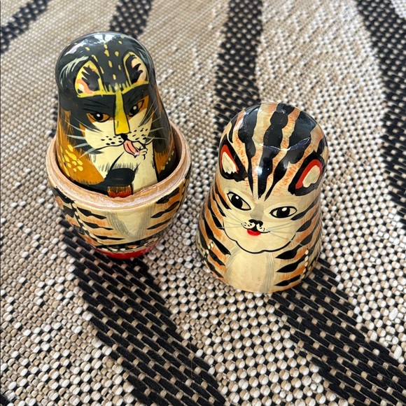 True Vintage Authentic Models Holland Wood Cat Nesting “Dolls” - Picture 7 of 11
